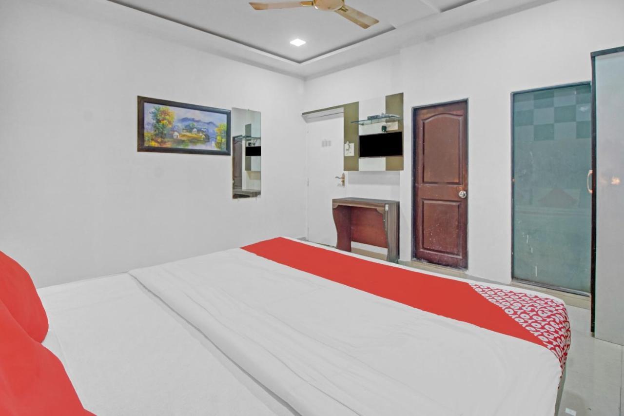 Flagship 83490 Hotel Bently Palace Mumbai Ngoại thất bức ảnh