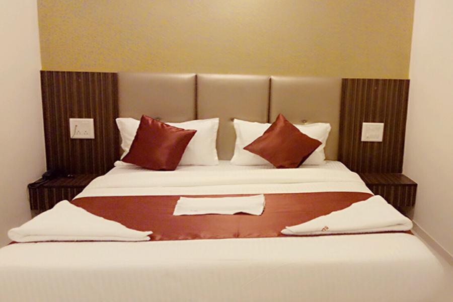 Flagship 83490 Hotel Bently Palace Mumbai Ngoại thất bức ảnh