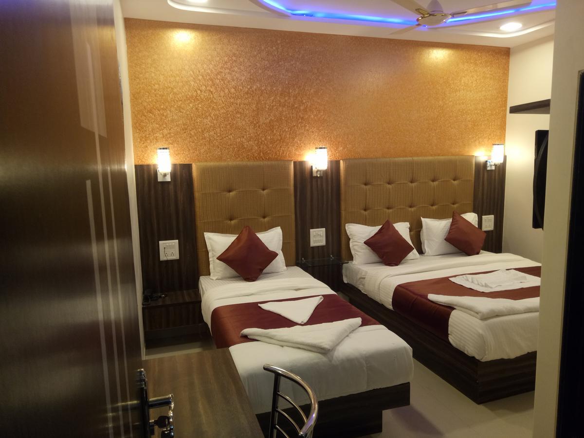 Flagship 83490 Hotel Bently Palace Mumbai Ngoại thất bức ảnh